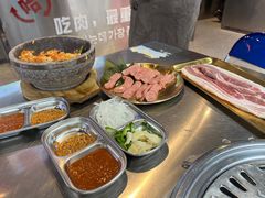 -哈哈碳都·牛肋条无限自助烤肉(台江万达店)