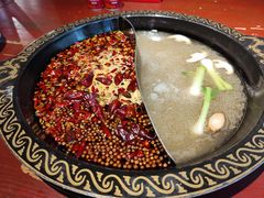 鸳鸯锅底-黄家码头老火锅(解放碑旗舰店)