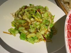 炝炒圆白菜粉丝-旺顺阁鱼头泡饼(常营店)