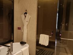 -天津京基皇冠假日酒店