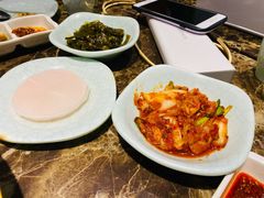 腌萝卜片-猪啊牛呀羊啊铜盘烤肉(正大广场店)