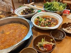 -苗阿哥酸汤牛肉火锅(体育场店)