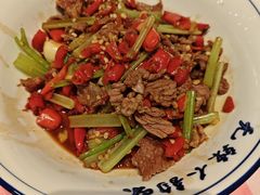 -笨豆腐居民楼菜馆•江西小炒(天津开发区店)