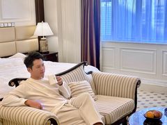 -深圳富苑皇冠假日套房酒店