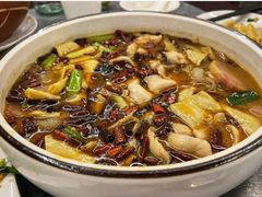 -蔼若春.传承三十年云南菜(金碧公园店)