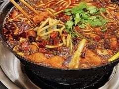 -鸿顺老铁锅美蛙鱼府(解放碑店)