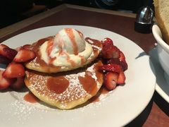 -Pancakes on the rocks(Darling Harbour)