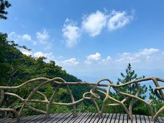 -罗田薄刀峰风景区