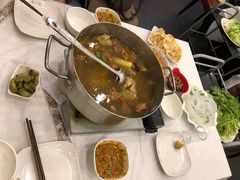 筋头巴脑筋皮清汤锅-筋头巴脑牛一锅(朝阳路总店)