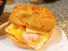 招牌菠萝包-华嫂冰室(湾仔店)