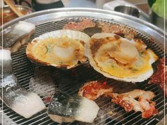 -围炉肉舍•炭烤活鳗•丹东海鲜烤肉(步行街店)