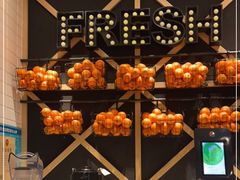 面包甜点陈列柜-KPRO 帕尼尼·沙拉·缤纷拼盘(万象城店)