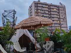 -拖板鞋咖啡旅行酒店(春熙路地铁站店)