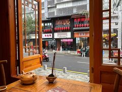 -快活林酸汤鱼鲜品火锅店(甲秀楼店)