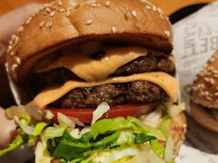 -The Habit Burger Grill 哈比特汉堡(复兴soho店)