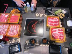 -牛武士寿喜烧·和牛火锅自助(全球首店)