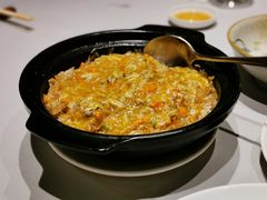蟹黄煲仔饭-屋里厢上海菜馆