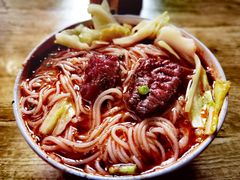 极品牛肉米线-蒋六十八梯眼镜面(渝中店)