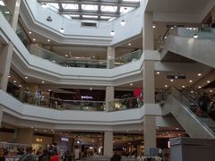 -燕莎奥特莱斯购物中心