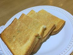 咖椰吐司-HELLO 27 意面·沙拉·帕尼尼