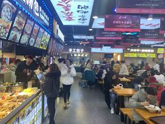 -八一好吃街·高品美食广场