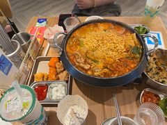 -WOW LUCKY创意韩料(龙阳广场店)