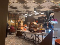 -邻海餐厅(烟台金沙滩英迪格酒店)