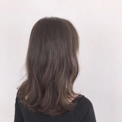 -变画·发型STUDIO