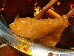 炸过的鱼摆摆-肖肖酸萝卜鱼火锅(总店)