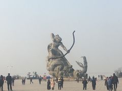 -巴陵广场