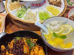 -怪噜范·老贵阳街头名小吃(鸿通城店)