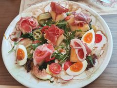 -Mark&Mars Restaurant