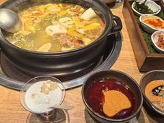 -一朵菌·野生菌探索家火锅(南亚店)