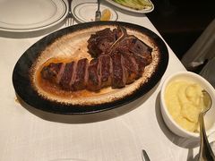 -Wolfgang’s Steakhouse 沃夫冈牛排馆(上海白玉兰广场店)