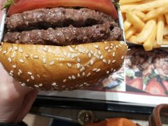 -The Habit Burger Grill 哈比特汉堡(爱琴海店)