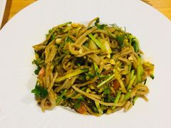 老阿妈拌莜面-老阿妈蒙古村·蒙古包·草原文化·歌舞表演(老君堂店)