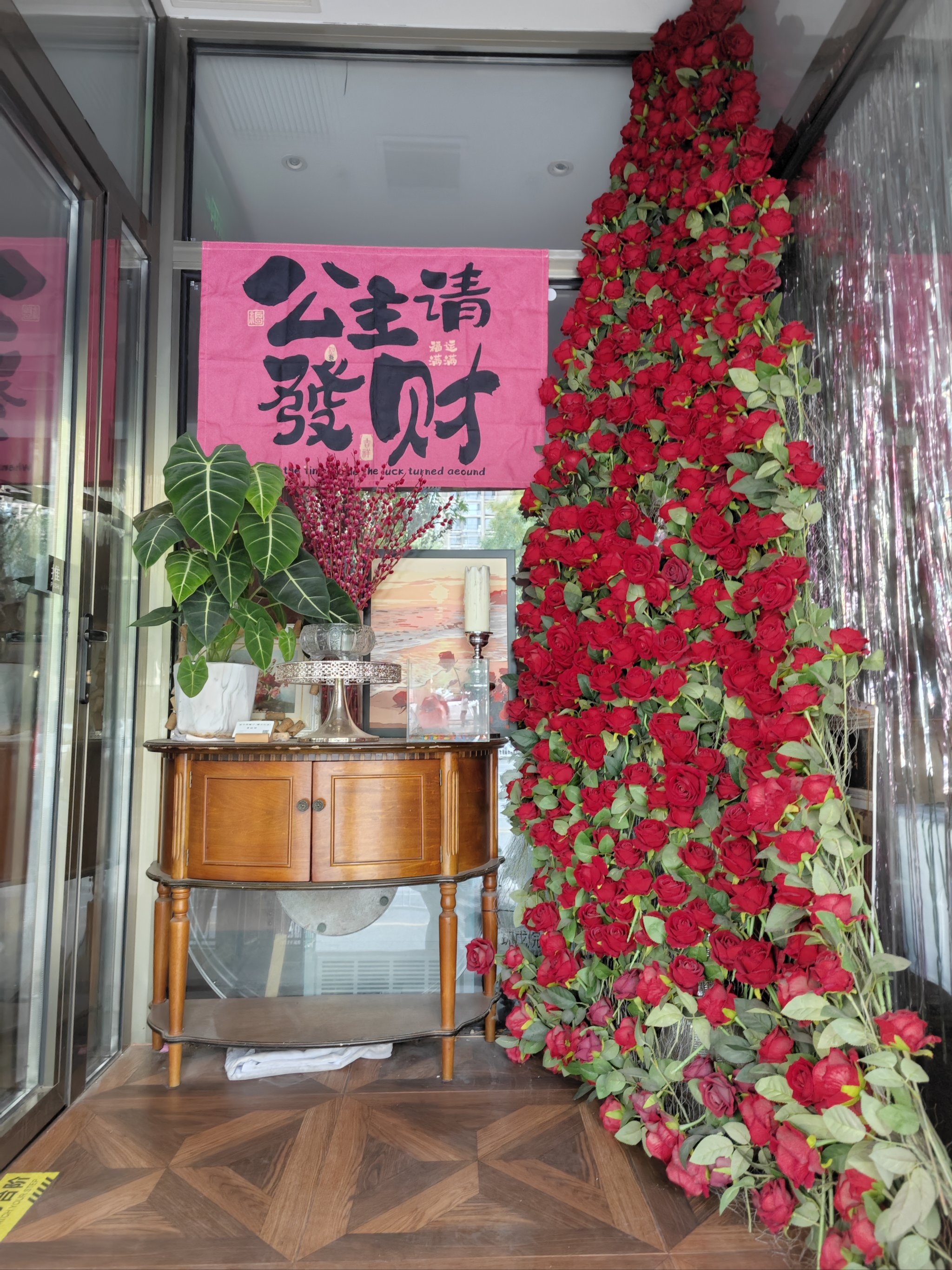小县城最缺什么生意家庭装饰品呢视频(小县城最缺什么生意家庭装饰品呢视频讲解)