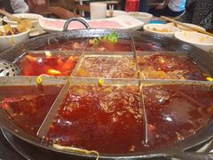 红汤锅底-锅首鲜品火锅(鸳鸯店)