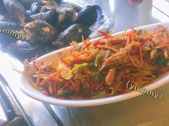 拌嘎巴虾-腾格勒烤羊腿