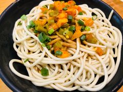 热干面-莲餐厅·湖北菜·藕汤是头牌(愚园路店)