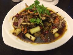 -休记光头香辣蟹干锅店(衣冠庙店)
