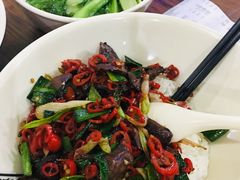 大蒜辣椒卤牛肉-德天顺盖码饭(人民西路店)