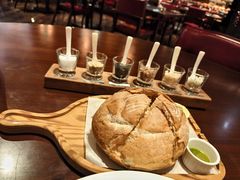 -恰餐厅及酒吧 CHAR Bar & Grill (北京丽都皇冠假日店)