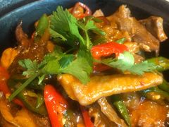 牛筋牛腩牛杂煲-石头咕(葵蓬店)