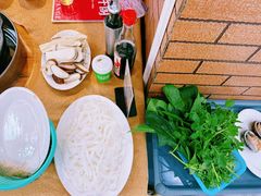 -濠轩阁特色生蚝火锅(水湾路店)