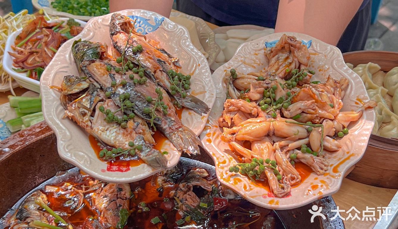 社区都爱吃的土鲫鱼🐟超级巴适下饭[调皮]