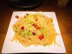 老道的酸辣土豆丝-楼兰新疆主题餐厅(苏州中心店)