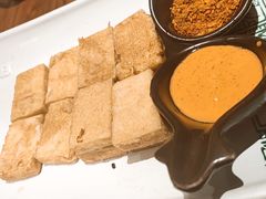 黄金爆浆豆腐-云海肴·汽锅鸡·云南菜(美罗城店)