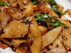 炒饵块-蔼若春.传承三十年云南菜(金碧公园店)