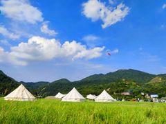 -趣飞飞黑麋峰国际滑翔伞基地